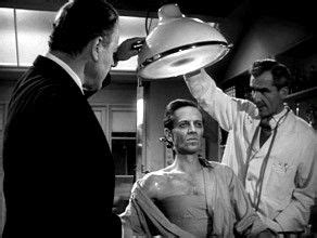 Quatermass và Curse of Frankenstein! Phiêu lưu khoa học viễn tưởng kết hợp với kinh dị cổ điển Anh